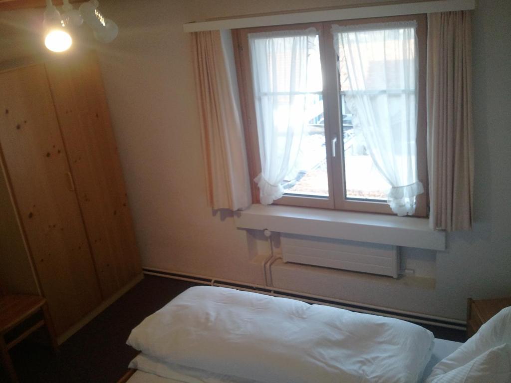 Hotel Restaurant Sternen Obstalden Værelse billede